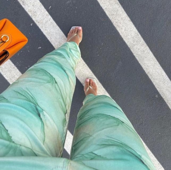 High waisted Pants - Picture 2 of 3